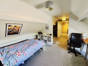 Photo 15- click for photo gallery